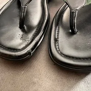 Gucci | Shoes | Gucci Web Black Leather Thong Mens Sandals  display picture 1